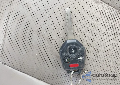 2011 Subaru Outback 2.5I Limited z USA, uszkodzony, nr VIN 4S4BRBKC4B3395959